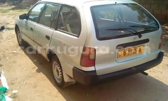 Acheter Occasion Voiture Toyota Corolla Gris à Muyinga, Burundi Acheter Occasion Voiture Toyota Corolla Gris à Muyinga, Burundi