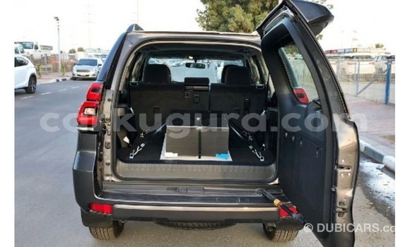 Nunua Imported Toyota Prado Nyeusi Gari ndani ya Import - Dubai nchini Bujumbura Nunua Imported Toyota Prado Nyeusi Gari ndani ya Import - Dubai nchini Bujumbura