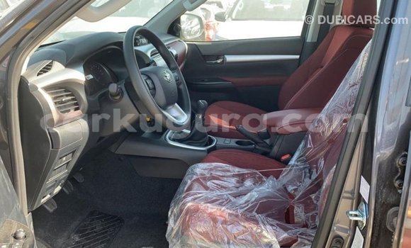 Nunua Imported Toyota Hilux Nyingine Gari ndani ya Import - Dubai nchini Bujumbura Nunua Imported Toyota Hilux Nyingine Gari ndani ya Import - Dubai nchini Bujumbura
