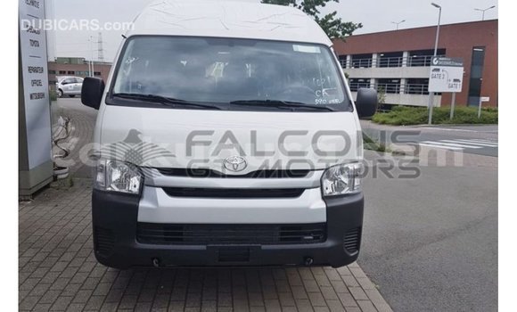 Nunua Imported Toyota Hiace Nyeupe Gari ndani ya Import - Dubai nchini Bujumbura Nunua Imported Toyota Hiace Nyeupe Gari ndani ya Import - Dubai nchini Bujumbura