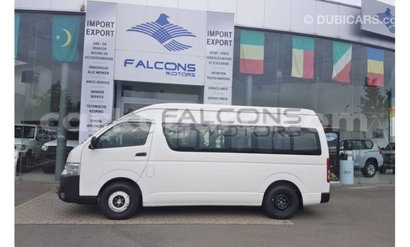 Nunua Imported Toyota Hiace Nyeupe Gari ndani ya Import - Dubai nchini Bujumbura Nunua Imported Toyota Hiace Nyeupe Gari ndani ya Import - Dubai nchini Bujumbura
