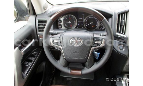 Nunua Imported Toyota Land Cruiser Nyeusi Gari ndani ya Import - Dubai nchini Bujumbura Nunua Imported Toyota Land Cruiser Nyeusi Gari ndani ya Import - Dubai nchini Bujumbura
