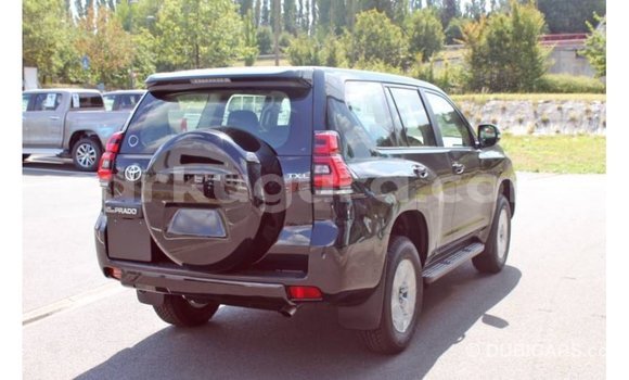 Nunua Imported Toyota Prado Nyeusi Gari ndani ya Import - Dubai nchini Bujumbura Nunua Imported Toyota Prado Nyeusi Gari ndani ya Import - Dubai nchini Bujumbura