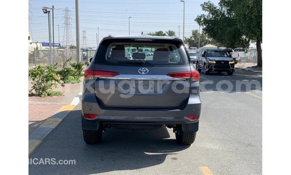 Nunua Imported Toyota Fortuner Nyingine Gari ndani ya Import - Dubai nchini Bujumbura Nunua Imported Toyota Fortuner Nyingine Gari ndani ya Import - Dubai nchini Bujumbura