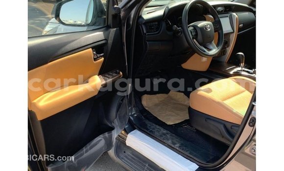 Nunua Imported Toyota Fortuner Nyingine Gari ndani ya Import - Dubai nchini Bujumbura Nunua Imported Toyota Fortuner Nyingine Gari ndani ya Import - Dubai nchini Bujumbura