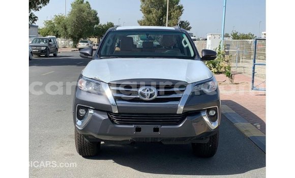 Nunua Imported Toyota Fortuner Nyingine Gari ndani ya Import - Dubai nchini Bujumbura Nunua Imported Toyota Fortuner Nyingine Gari ndani ya Import - Dubai nchini Bujumbura