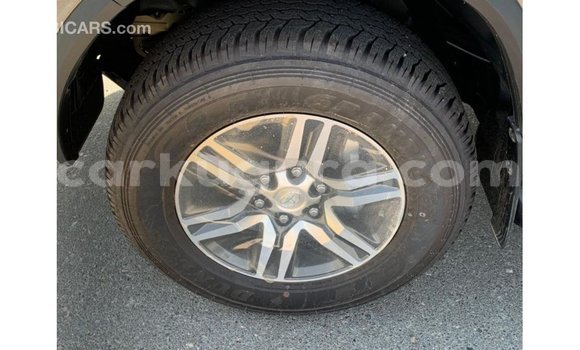 Nunua Imported Toyota Fortuner Nyingine Gari ndani ya Import - Dubai nchini Bujumbura Nunua Imported Toyota Fortuner Nyingine Gari ndani ya Import - Dubai nchini Bujumbura