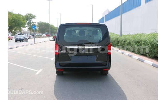 Acheter Import Voiture Mercedes-Benz 250 Noir à Import - Dubai, Bujumbura Acheter Import Voiture Mercedes-Benz 250 Noir à Import - Dubai, Bujumbura