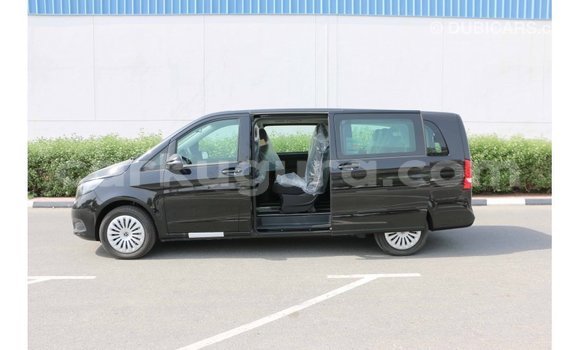 Acheter Import Voiture Mercedes-Benz 250 Noir à Import - Dubai, Bujumbura Acheter Import Voiture Mercedes-Benz 250 Noir à Import - Dubai, Bujumbura