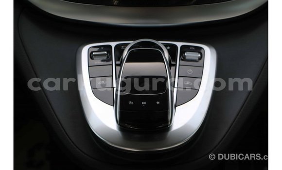 Acheter Import Voiture Mercedes-Benz 250 Noir à Import - Dubai, Bujumbura Acheter Import Voiture Mercedes-Benz 250 Noir à Import - Dubai, Bujumbura