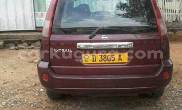 Acheter Occasion Voiture Nissan X–Trail Rouge à Muyinga, Burundi Acheter Occasion Voiture Nissan X–Trail Rouge à Muyinga, Burundi