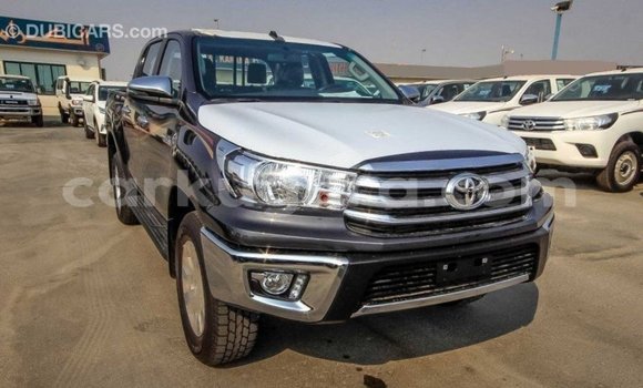 Nunua Imported Toyota Hilux Nyeusi Gari ndani ya Import - Dubai nchini Bujumbura Nunua Imported Toyota Hilux Nyeusi Gari ndani ya Import - Dubai nchini Bujumbura
