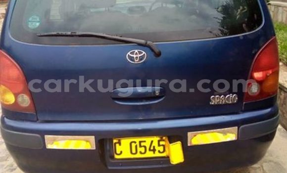 Nunua Ilio tumika Toyota Spacio Bluu Gari ndani ya Muyinga nchini Burundi Nunua Ilio tumika Toyota Spacio Bluu Gari ndani ya Muyinga nchini Burundi