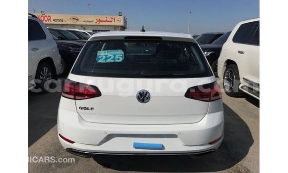Nunua Imported Volkswagen Golf Nyeupe Gari ndani ya Import - Dubai nchini Bujumbura Nunua Imported Volkswagen Golf Nyeupe Gari ndani ya Import - Dubai nchini Bujumbura