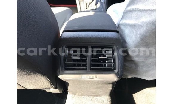 Nunua Imported Volkswagen Golf Nyeupe Gari ndani ya Import - Dubai nchini Bujumbura Nunua Imported Volkswagen Golf Nyeupe Gari ndani ya Import - Dubai nchini Bujumbura