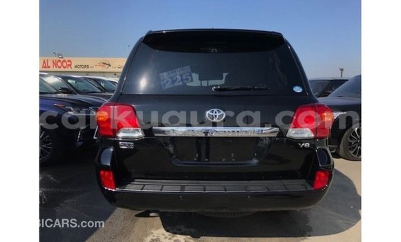 Acheter Import Voiture Toyota Land Cruiser Noir à Import - Dubai, Bujumbura Acheter Import Voiture Toyota Land Cruiser Noir à Import - Dubai, Bujumbura