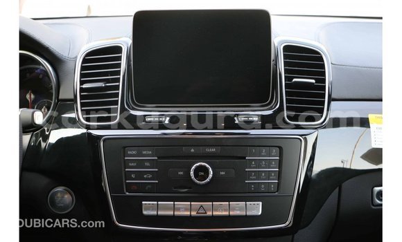 Acheter Import Voiture Mercedes-Benz 190 Noir à Import - Dubai, Bujumbura Acheter Import Voiture Mercedes-Benz 190 Noir à Import - Dubai, Bujumbura