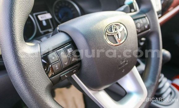 Nunua Imported Toyota Hilux Nyeupe Gari ndani ya Import - Dubai nchini Bujumbura Nunua Imported Toyota Hilux Nyeupe Gari ndani ya Import - Dubai nchini Bujumbura