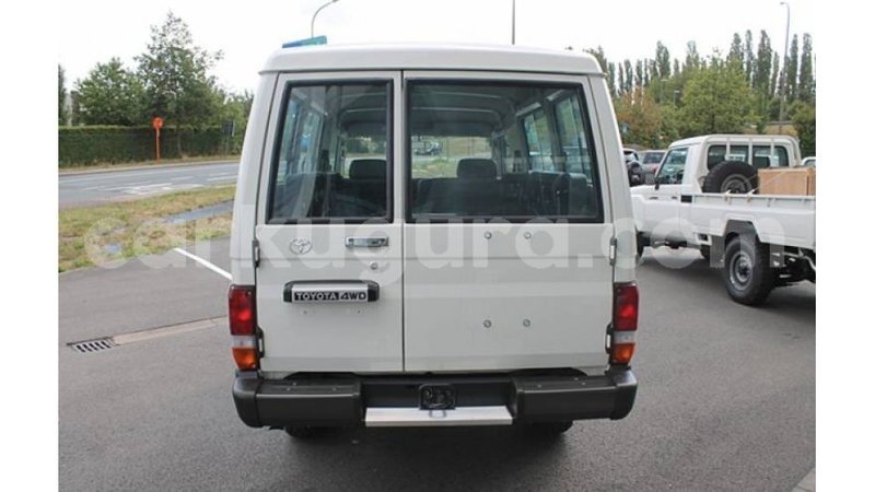 Big with watermark toyota land cruiser bujumbura import dubai 3971