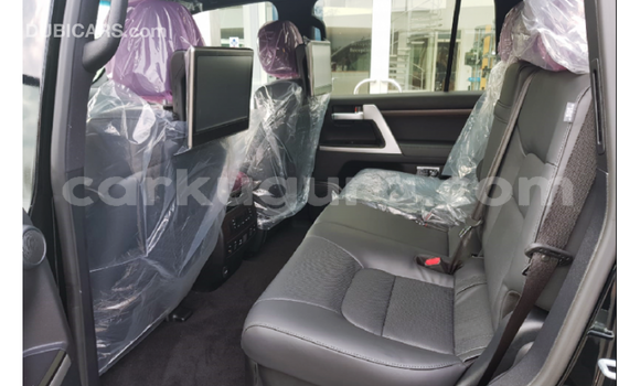 Buy Import Toyota Land Cruiser Black Car in Import - Dubai in Bujumbura Buy Import Toyota Land Cruiser Black Car in Import - Dubai in Bujumbura