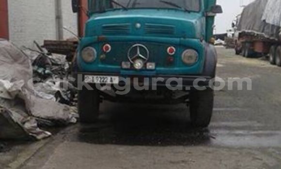 Nunua Ilio tumika Mercedes‒Benz MB 1525 Bluu Lori ndani ya Bujumbura nchini Bujumbura Nunua Ilio tumika Mercedes‒Benz MB 1525 Bluu Lori ndani ya Bujumbura nchini Bujumbura