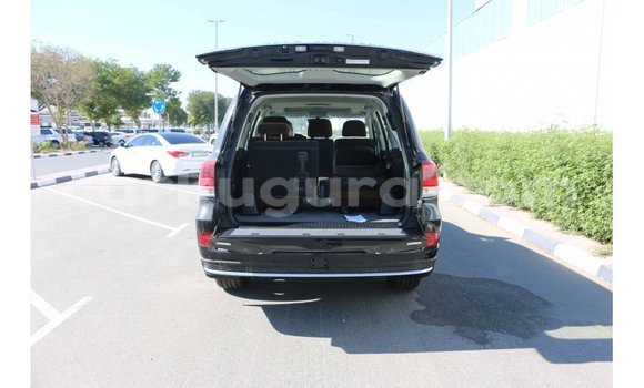 Nunua Imported Toyota Land Cruiser Nyeusi Gari ndani ya Import - Dubai nchini Bujumbura Nunua Imported Toyota Land Cruiser Nyeusi Gari ndani ya Import - Dubai nchini Bujumbura