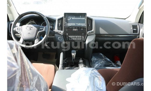 Acheter Import Voiture Toyota Land Cruiser Noir à Import - Dubai, Bujumbura Acheter Import Voiture Toyota Land Cruiser Noir à Import - Dubai, Bujumbura