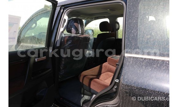 Acheter Import Voiture Toyota Land Cruiser Noir à Import - Dubai, Bujumbura Acheter Import Voiture Toyota Land Cruiser Noir à Import - Dubai, Bujumbura