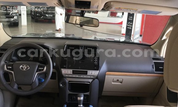 Nunua Imported Toyota Prado Nyeusi Gari ndani ya Import - Dubai nchini Bujumbura Nunua Imported Toyota Prado Nyeusi Gari ndani ya Import - Dubai nchini Bujumbura