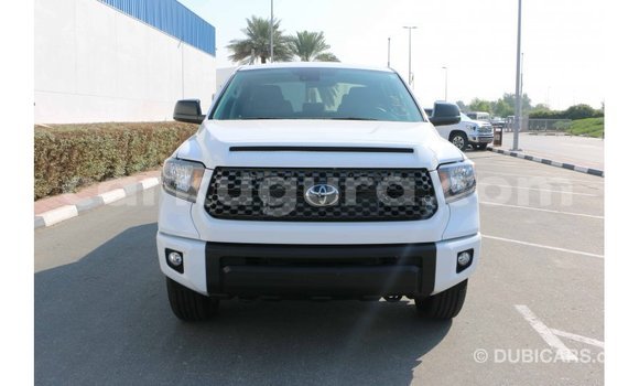 Acheter Import Voiture Toyota Tundra Blanc à Import - Dubai, Bujumbura Acheter Import Voiture Toyota Tundra Blanc à Import - Dubai, Bujumbura