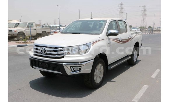 Nunua Imported Toyota Hilux Nyeupe Gari ndani ya Import - Dubai nchini Bujumbura Nunua Imported Toyota Hilux Nyeupe Gari ndani ya Import - Dubai nchini Bujumbura
