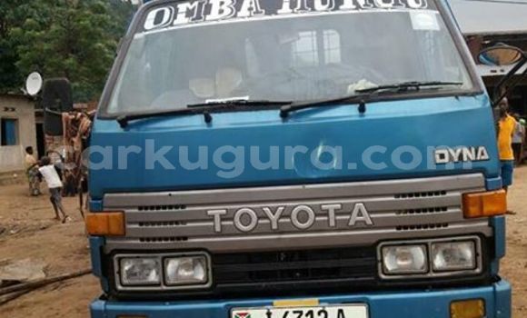 Nunua Ilio tumika Toyota Dyna Bluu Lori ndani ya Bujumbura nchini Bujumbura Nunua Ilio tumika Toyota Dyna Bluu Lori ndani ya Bujumbura nchini Bujumbura