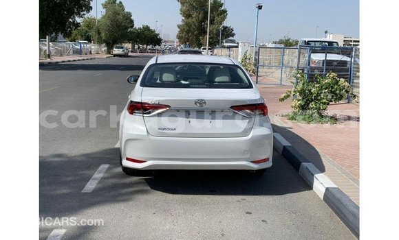Nunua Imported Toyota Corolla Nyeupe Gari ndani ya Import - Dubai nchini Bujumbura Nunua Imported Toyota Corolla Nyeupe Gari ndani ya Import - Dubai nchini Bujumbura