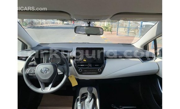 Nunua Imported Toyota Corolla Nyeupe Gari ndani ya Import - Dubai nchini Bujumbura Nunua Imported Toyota Corolla Nyeupe Gari ndani ya Import - Dubai nchini Bujumbura