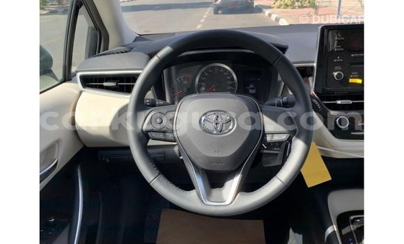 Nunua Imported Toyota Corolla Nyeupe Gari ndani ya Import - Dubai nchini Bujumbura Nunua Imported Toyota Corolla Nyeupe Gari ndani ya Import - Dubai nchini Bujumbura