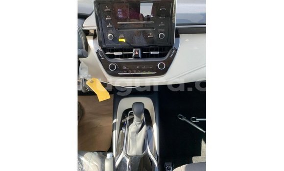 Nunua Imported Toyota Corolla Nyeupe Gari ndani ya Import - Dubai nchini Bujumbura Nunua Imported Toyota Corolla Nyeupe Gari ndani ya Import - Dubai nchini Bujumbura