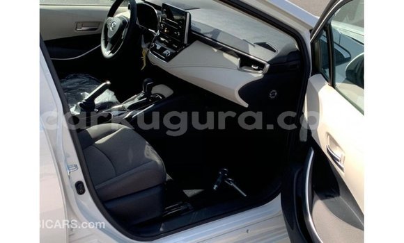 Nunua Imported Toyota Corolla Nyeupe Gari ndani ya Import - Dubai nchini Bujumbura Nunua Imported Toyota Corolla Nyeupe Gari ndani ya Import - Dubai nchini Bujumbura