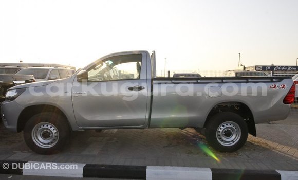 Acheter Import Voiture Toyota Hilux Autre à Import - Dubai, Bujumbura Acheter Import Voiture Toyota Hilux Autre à Import - Dubai, Bujumbura