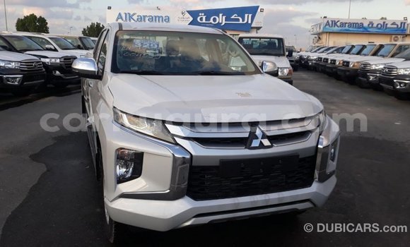 Nunua Imported Mitsubishi L200 Nyeupe Gari ndani ya Import - Dubai nchini Bujumbura Nunua Imported Mitsubishi L200 Nyeupe Gari ndani ya Import - Dubai nchini Bujumbura