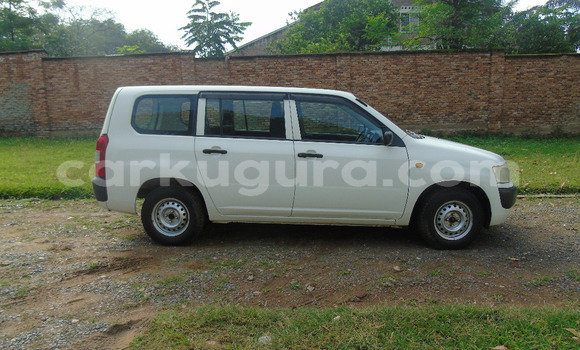 Acheter Occasion Voiture Toyota Probox Blanc à Bujumbura, Bujumbura Acheter Occasion Voiture Toyota Probox Blanc à Bujumbura, Bujumbura