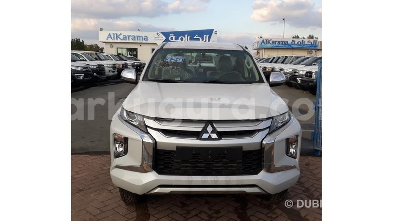 Big with watermark mitsubishi l200 bujumbura import dubai 3989