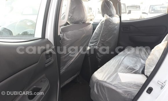 Nunua Imported Mitsubishi L200 Nyeupe Gari ndani ya Import - Dubai nchini Bujumbura Nunua Imported Mitsubishi L200 Nyeupe Gari ndani ya Import - Dubai nchini Bujumbura