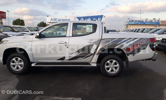 Nunua Imported Mitsubishi L200 Nyeupe Gari ndani ya Import - Dubai nchini Bujumbura Nunua Imported Mitsubishi L200 Nyeupe Gari ndani ya Import - Dubai nchini Bujumbura