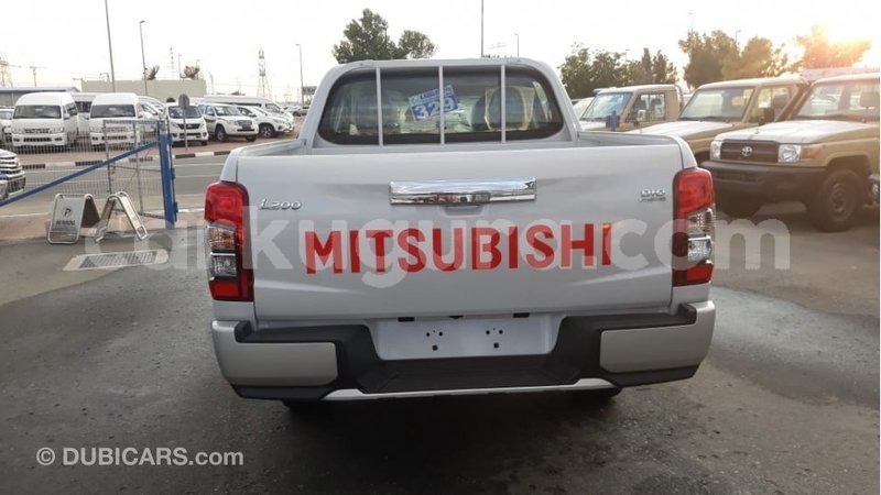 Big with watermark mitsubishi l200 bujumbura import dubai 3989