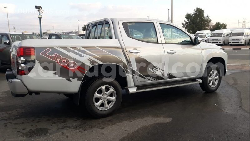 Big with watermark mitsubishi l200 bujumbura import dubai 3989