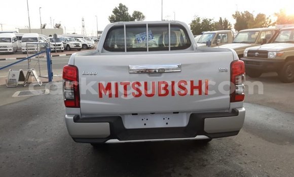 Buy Import Mitsubishi L200 White Car in Import - Dubai in Bujumbura Buy Import Mitsubishi L200 White Car in Import - Dubai in Bujumbura