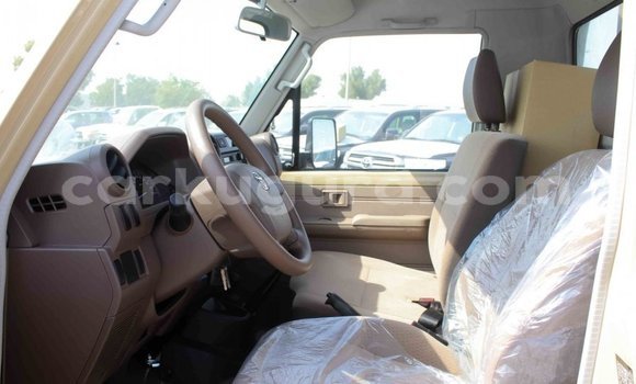 Buy Import Toyota Land Cruiser Beige Car in Import - Dubai in Bujumbura Buy Import Toyota Land Cruiser Beige Car in Import - Dubai in Bujumbura