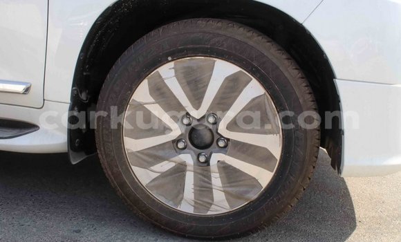 Buy Import Toyota Land Cruiser White Car in Import - Dubai in Bujumbura Buy Import Toyota Land Cruiser White Car in Import - Dubai in Bujumbura