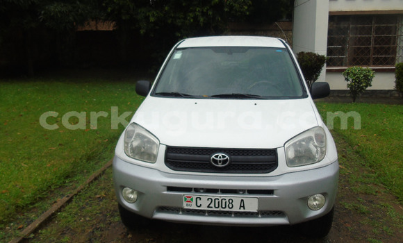 Acheter Occasion Voiture Toyota RAV4 Blanc à Bujumbura, Bujumbura Acheter Occasion Voiture Toyota RAV4 Blanc à Bujumbura, Bujumbura