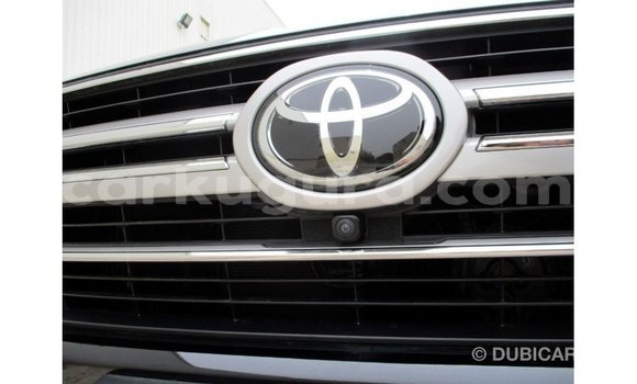 Nunua Imported Toyota Land Cruiser Nyeusi Gari ndani ya Import - Dubai nchini Bujumbura Nunua Imported Toyota Land Cruiser Nyeusi Gari ndani ya Import - Dubai nchini Bujumbura